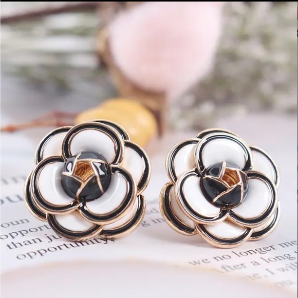 COPY - Zara Silver Multilayer Tennis Round Cut Eternity Clear Crystals Clover N… - Picture 10 of 16